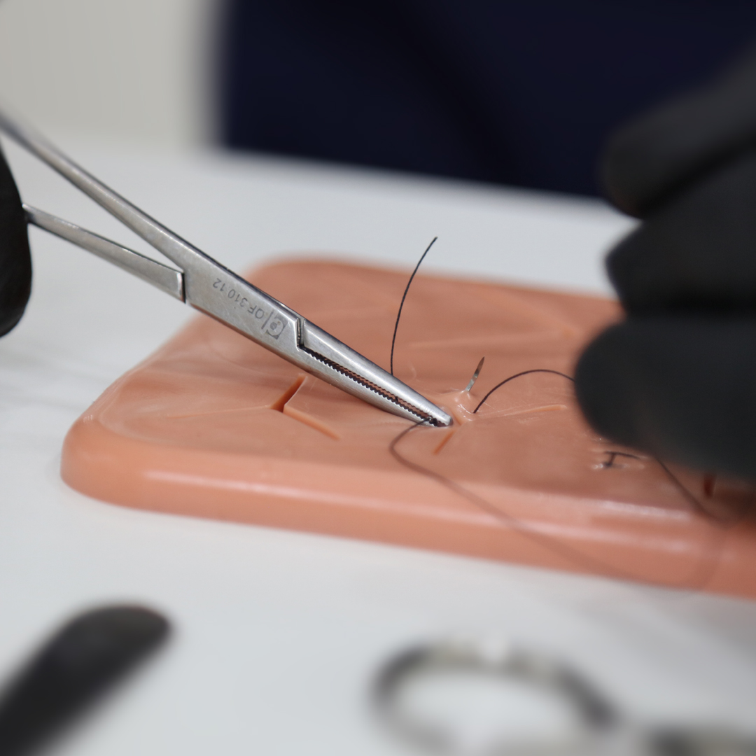 (Português do Brasil) Pele de Sutura